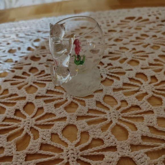 Tiny Vintage Figurine - Picture 3 of 4